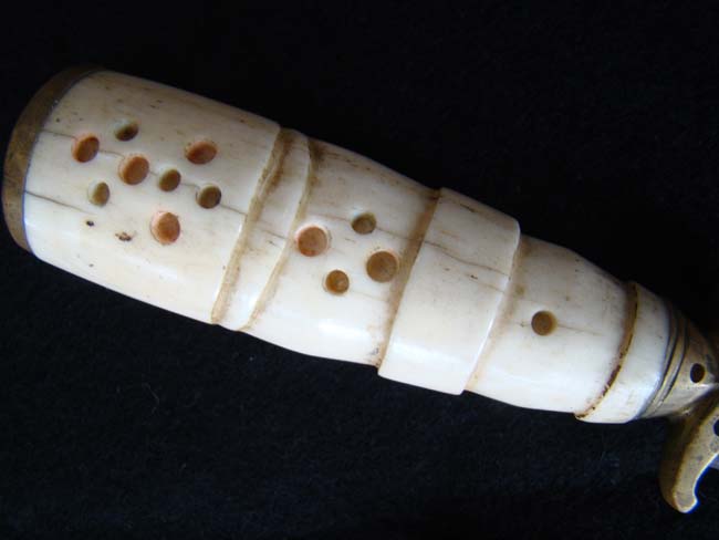 A carved bone handled knife, probably sailor-made, circa 1850 — image 3
